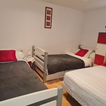 Belle Maison avec jardin RDC T3 de 70m2 Vacances ou cure thermale Rochefort Extérieur photo