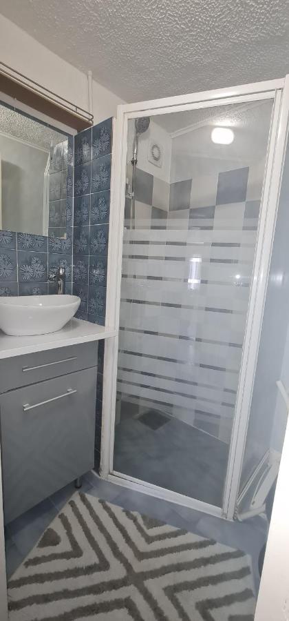 Belle Maison avec jardin RDC T3 de 70m2 Vacances ou cure thermale Rochefort Extérieur photo