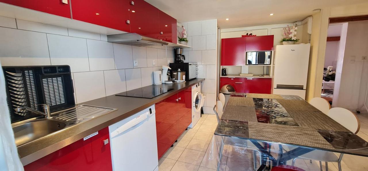 Belle Maison avec jardin RDC T3 de 70m2 Vacances ou cure thermale Rochefort Extérieur photo