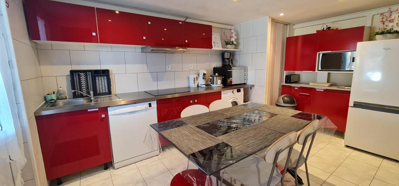 Belle Maison avec jardin RDC T3 de 70m2 Vacances ou cure thermale Rochefort Extérieur photo